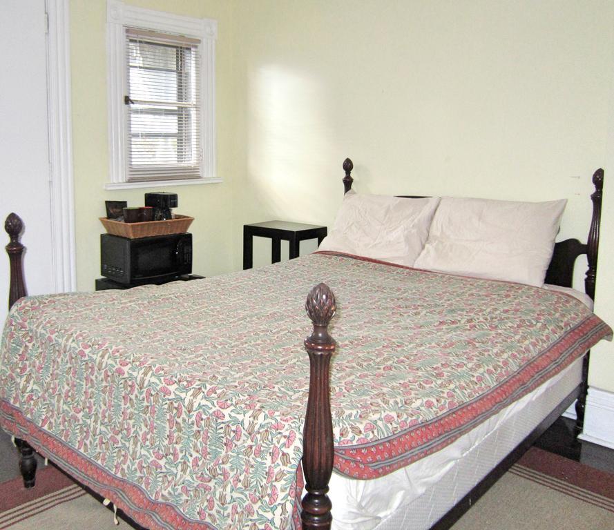 Spadina 11 Guesthouse 토론토 외부 사진