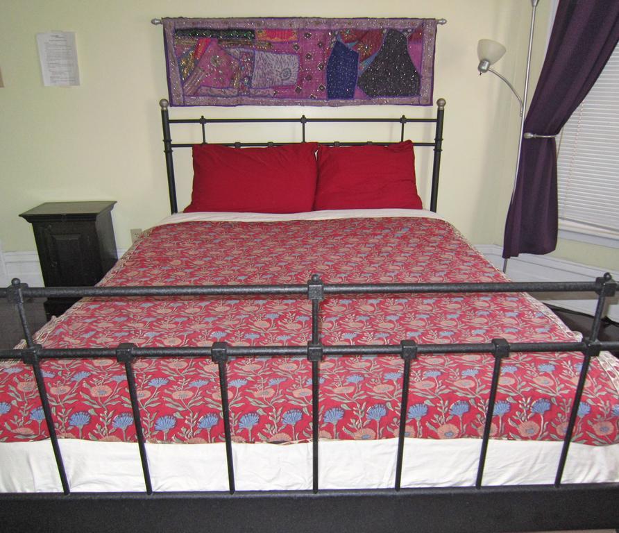 Spadina 11 Guesthouse 토론토 외부 사진