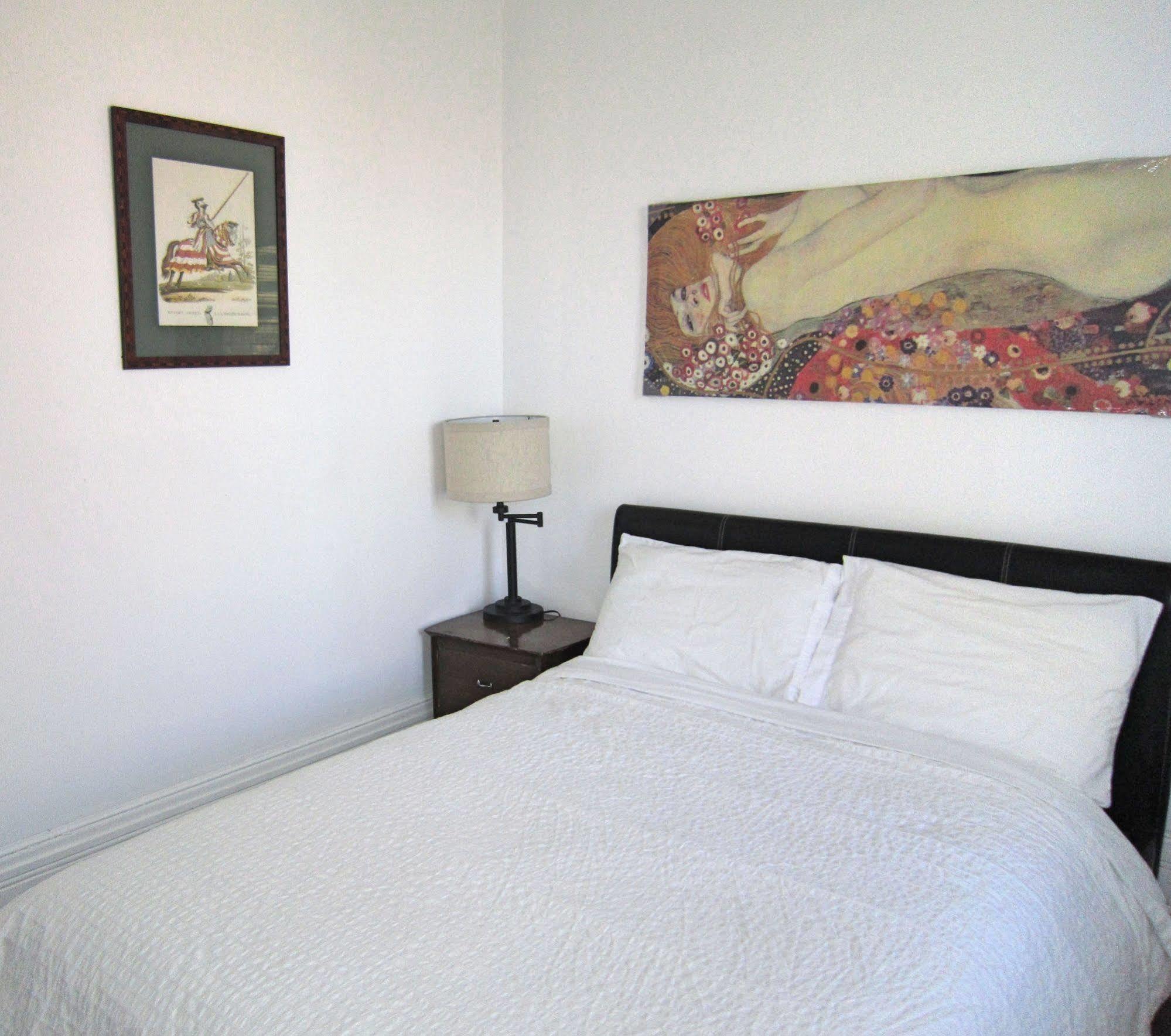 Spadina 11 Guesthouse 토론토 외부 사진