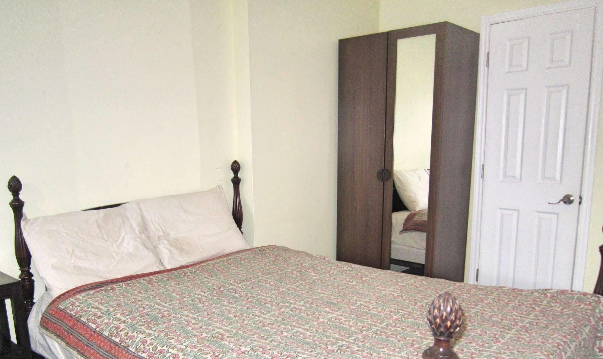 Spadina 11 Guesthouse 토론토 외부 사진